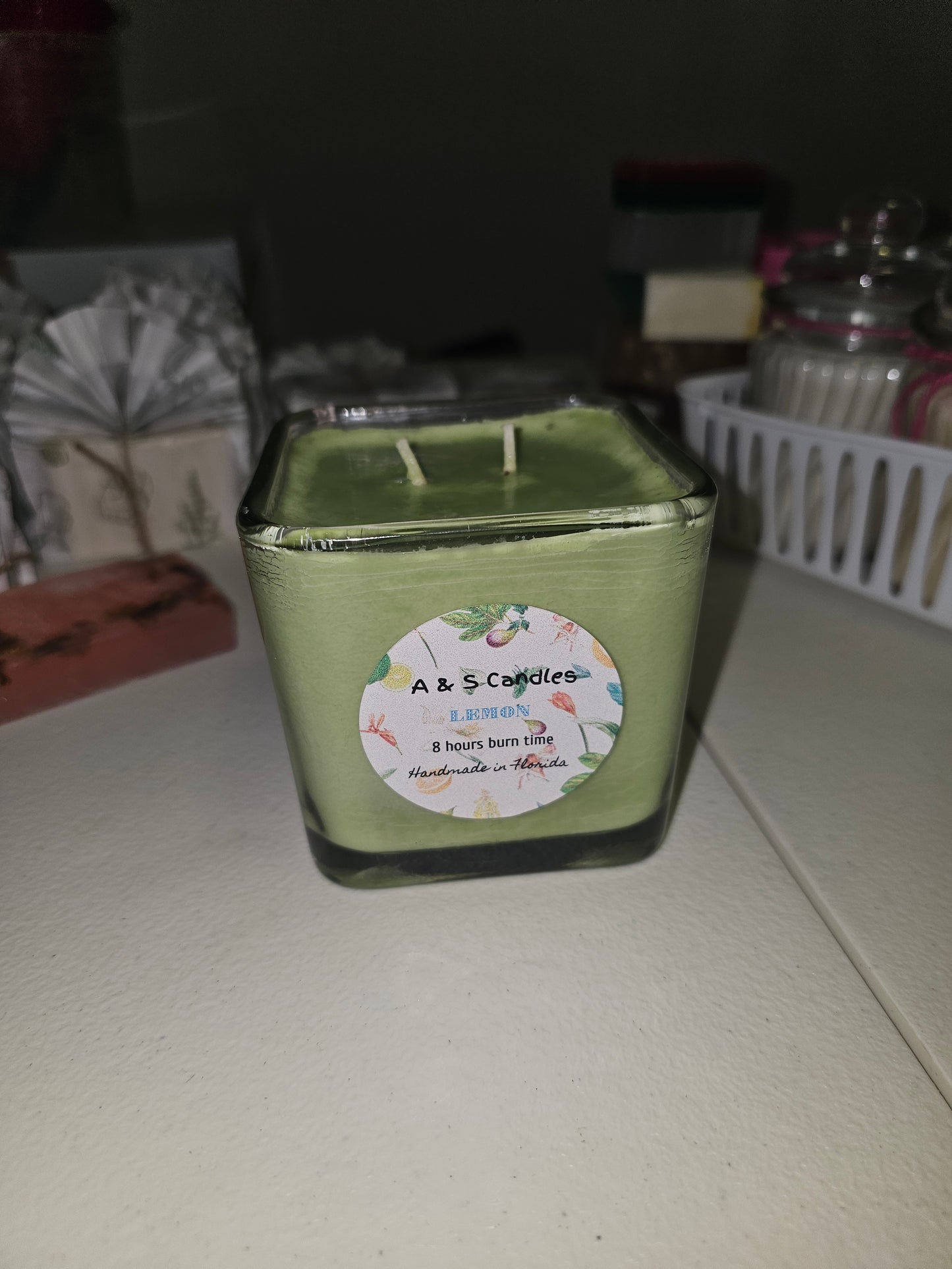 Lemon scented Candle